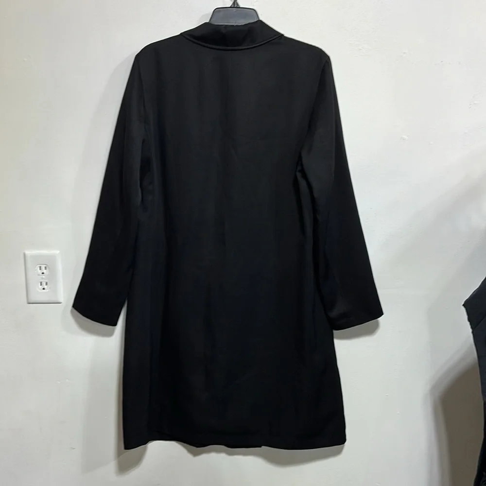 Burberry London black fully lined with pockets full front button up trench coat - Picture 3 of 13
